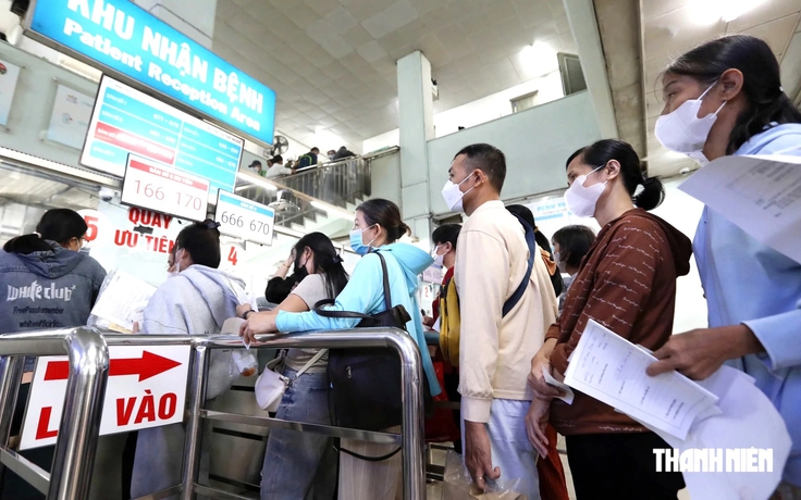 Cử tri TP.HCM phản ánh vì sao khám dịch vụ nhanh, BHYT chờ lâu?