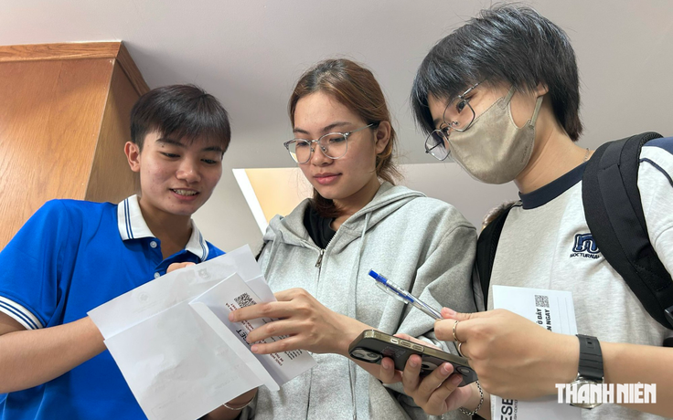 Lương vừa nhận đã hết, người trẻ đành hoãn cưới, ngại sinh con