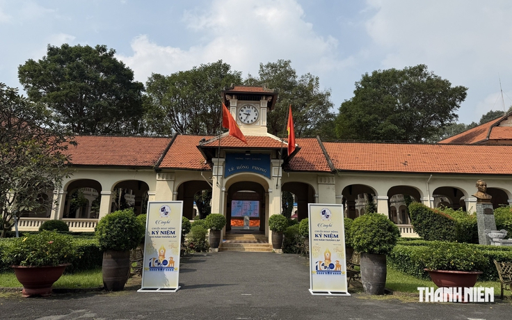 Trường THPT chuyên Lê Hồng Phong công bố hành trình 'Trăm năm trồng người'