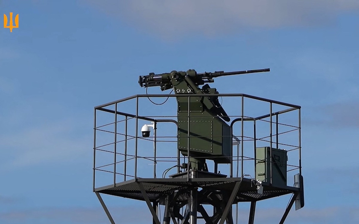 Ukraine triển khai súng robot AI săn UAV