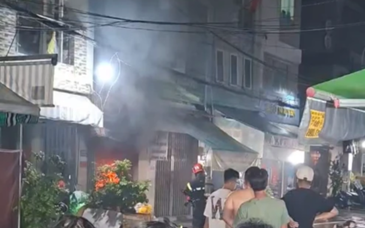 Cháy nhà trên đường Đoàn Văn Bơ ở TP.HCM: Cụ bà 81 tuổi tử vong