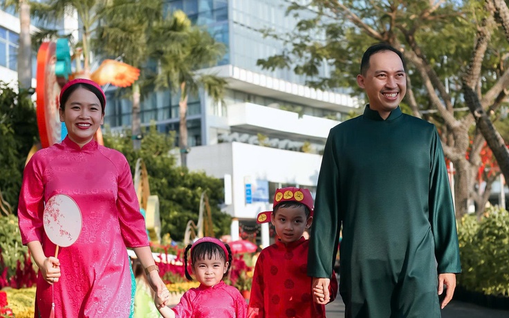 Để phần thưởng đến tay người sinh đủ 2 con trước 35 tuổi