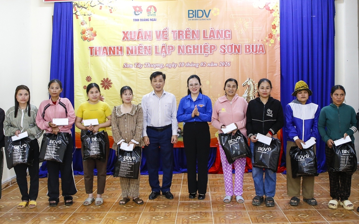 Xuân ấm áp trên làng thanh niên lập nghiệp Sơn Bua