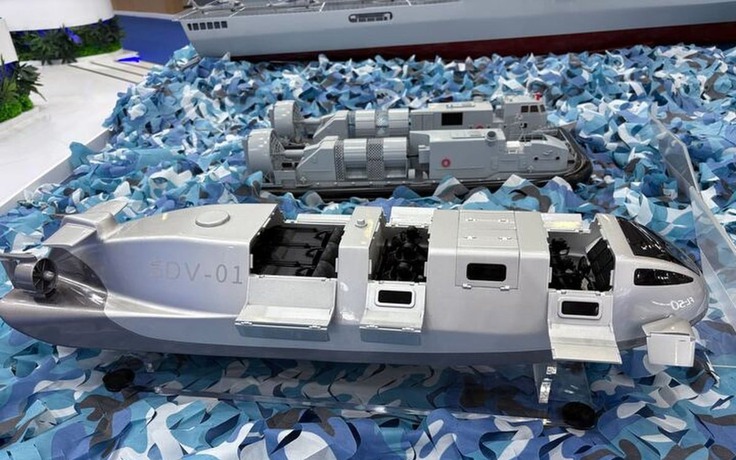 Trung Quốc hé lộ mẫu tàu bí mật chuyên chở đặc công người nhái