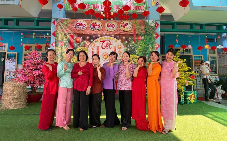 Tết đến, nhà giáo đã hết... 'nghèo'?