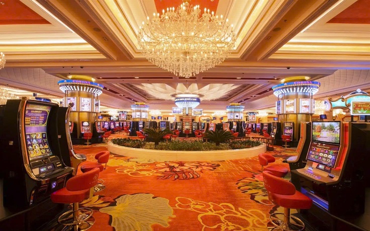 Bộ Tài chính nói gì về đề xuất giảm giá vé cho người Việt Nam vào casino?
