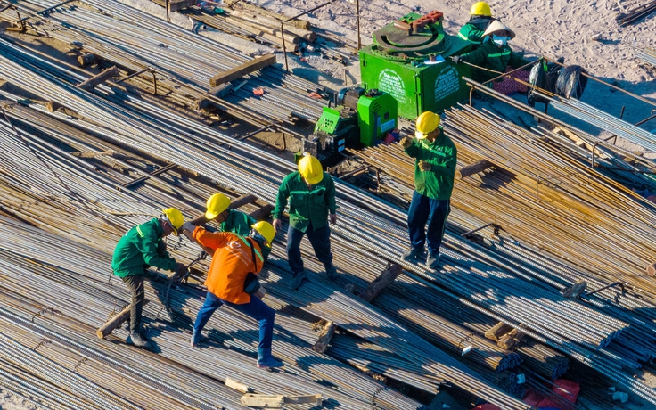 Hơn 2.600 công nhân làm việc xuyên tết tại các công trình APEC 2027