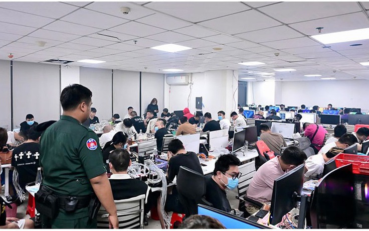 Cảnh sát Campuchia đột kích sòng bạc, bắt hơn 800 người nước ngoài liên quan lừa đảo