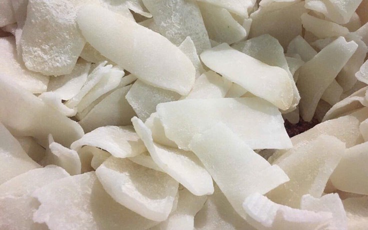 Món ăn ngày tết nhiều calo: Bác sĩ bật mí bí quyết ăn ngon, không tăng cân