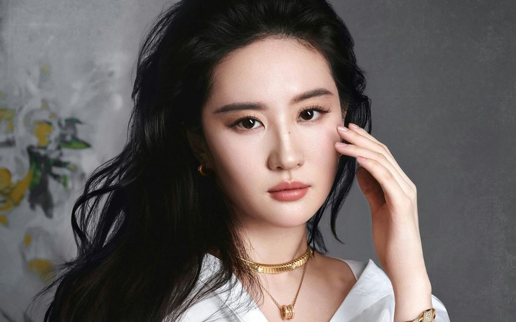 Lưu Diệc Phi gây xôn xao vì không đóng phim suốt 2 năm