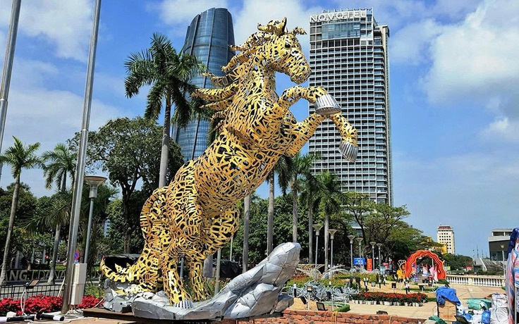 Năm Bính Ngọ, nói chuyện ngựa và việc học của học sinh