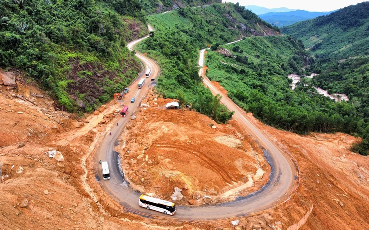 Đèo Khánh Lê cho tất cả xe lưu thông từ 5 - 18 giờ hằng ngày