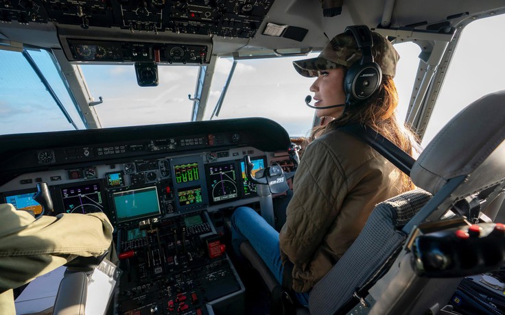 Phi công bị đuổi việc vì quên mang chăn cho Bộ trưởng An ninh nội địa Mỹ?