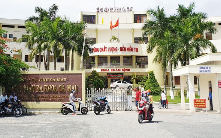 Vụ livestream người nhà tử vong ở Cà Mau: Bác tin 'bỏ mặc bệnh nhân'