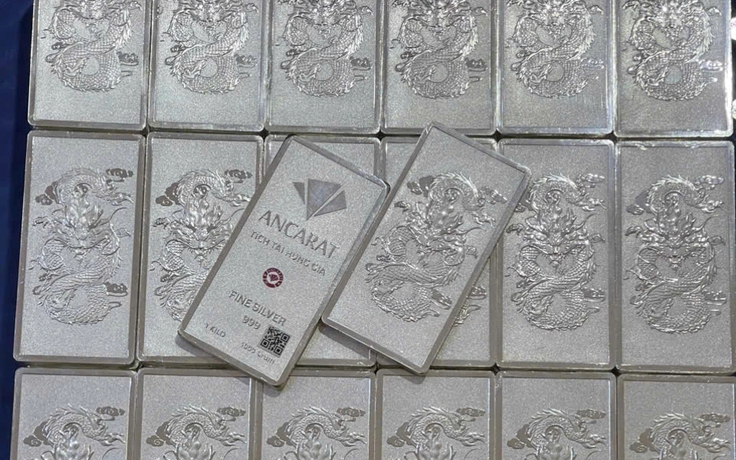 Giá bạc trên 79 triệu đồng/kg, có nơi bán xuyên tết