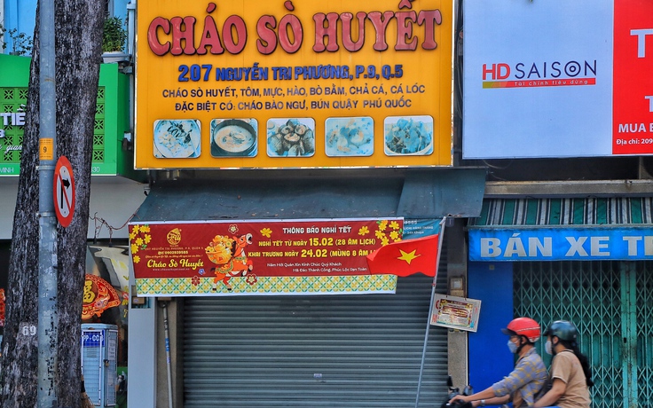 Mùng 3 tết, đường phố TP.HCM vẫn thoáng: Quán ăn nghỉ tết mùng mấy bán lại?