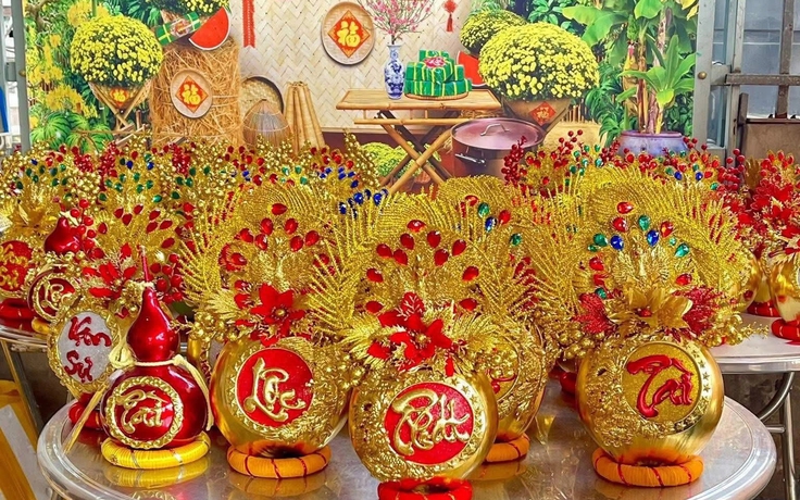 Thu nhập 30 - 40 triệu đồng dịp cận tết từ làm dừa dát vàng