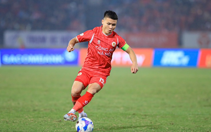 V-League tái xuất kịch tính, HLV Kim Sang-sik ‘săn đầu người’ đại chiến Malaysia: Đội tuyển Việt Nam cực mạnh
