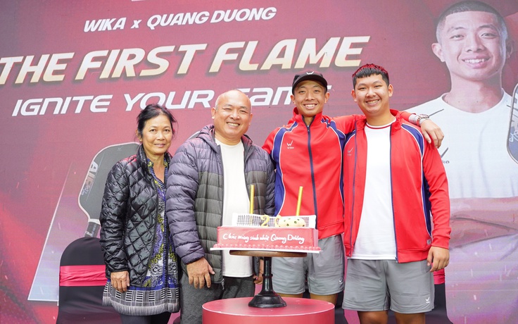 Bố Quang Dương: 'Tôi không lo con trai của tôi tụt trình độ'