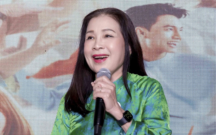 NSND Kim Xuân: 70 tuổi vẫn 'cháy' với nghề, có chồng đồng hành mỗi chuyến quay phim