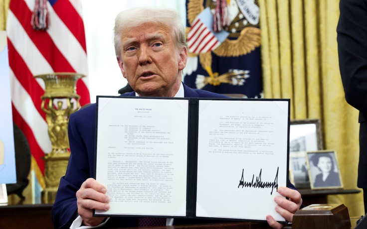 Bị Tòa tối cao ngăn chặn, Tổng thống Trump còn 'chiêu' gì để tăng thuế ?