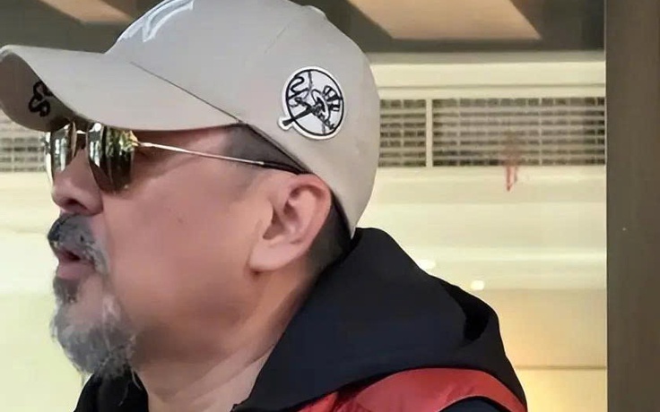 'Hoàng thượng' Trần Kiến Bân bị chê quá già ở tuổi U.60