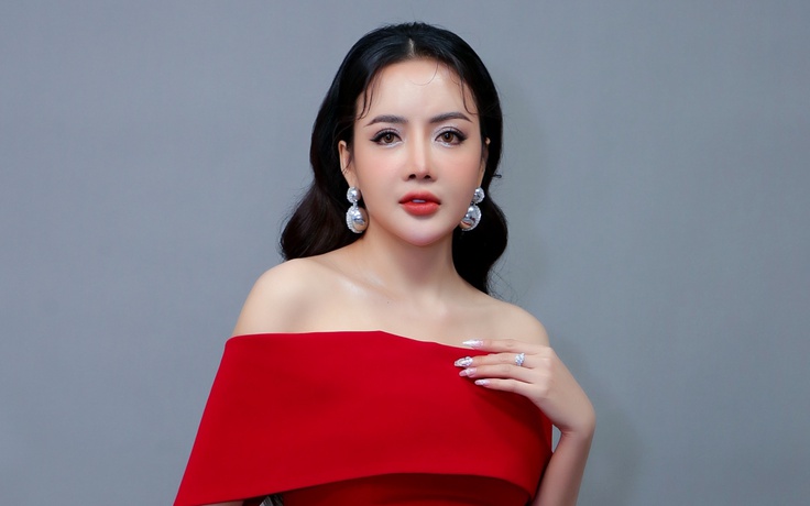 Ca sĩ bolero xinh như hoa hậu, tiết lộ lời dạy của Ngọc Sơn khi làm nghề