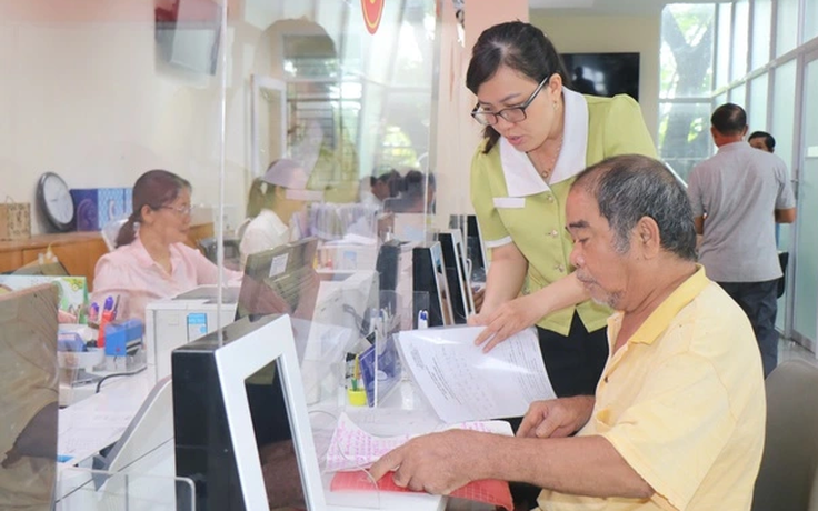 Công chức sau sáp nhập khẩn thiết mong tăng lương cơ sở trong tháng 3