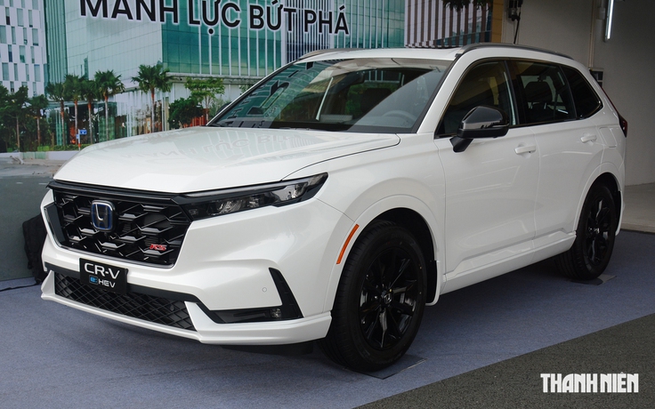 Vì sao ô tô hybrid không cần làm 'nóng máy' trước khi vận hành?