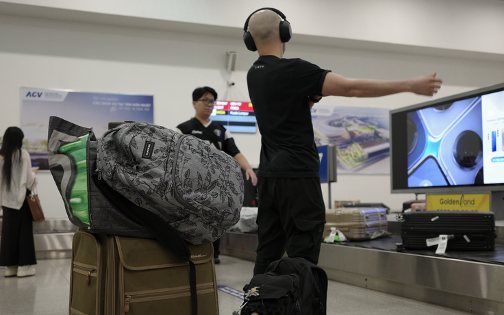 Nhiều khách Việt kẹt ở Dubai, Doha do sân bay bất ngờ đóng cửa