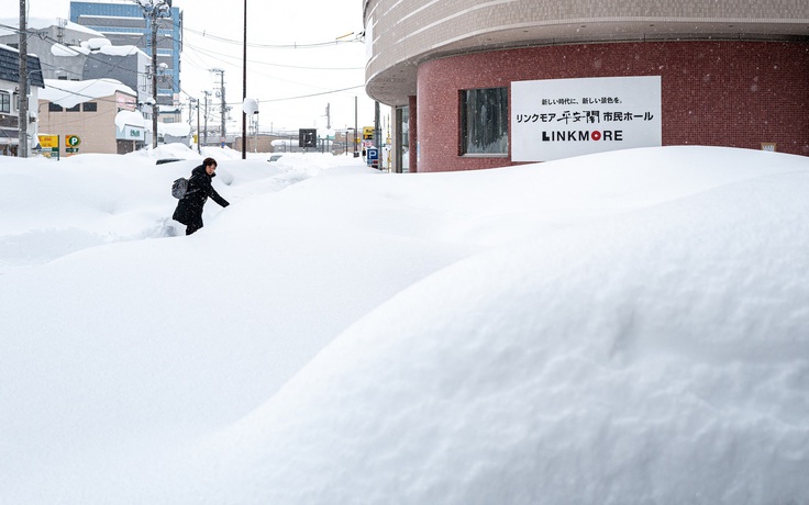 30 người chết do tuyết rơi dày bất thường, chính phủ Nhật điều động binh sĩ