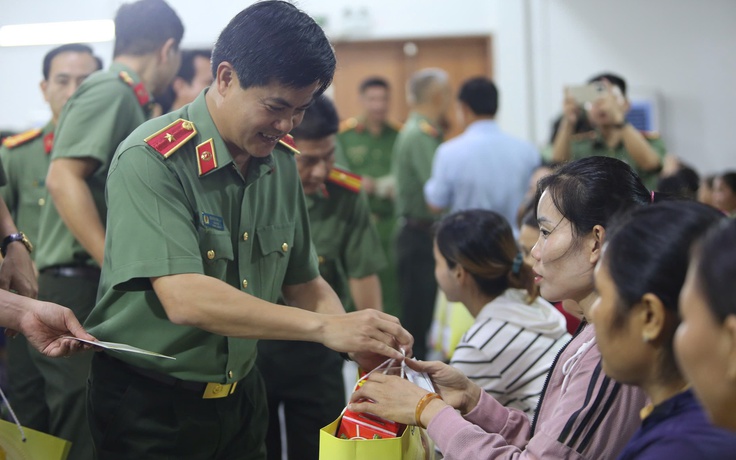 Công an tỉnh Đồng Nai: Cam kết bảo vệ môi trường an toàn cho người lao động