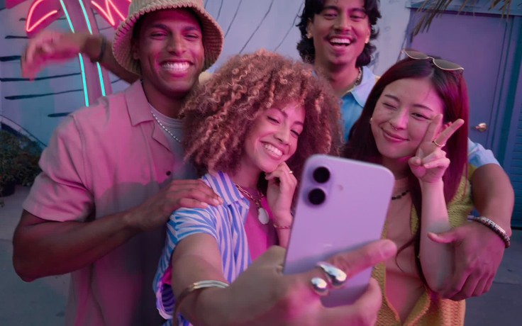 Cuộc đua camera trước của smartphone sắp có thay đổi lớn