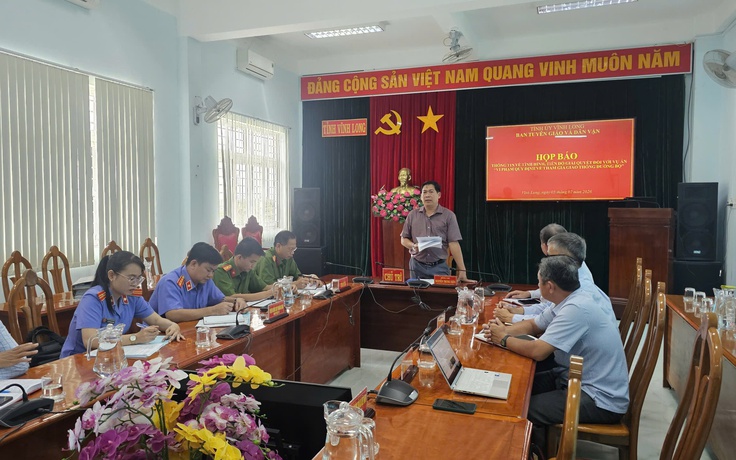 Vụ nữ sinh Vĩnh Long tử vong: 'Sẽ kết thúc vụ án trong 5 ngày, khi tài xế khỏi bệnh'