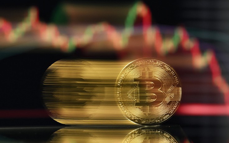 Bitcoin giảm sâu, thị trường tiền số chao đảo