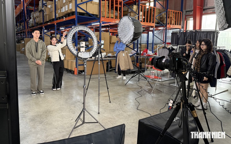 Người Việt 'nghiện' xem livestream hàng đầu châu Á