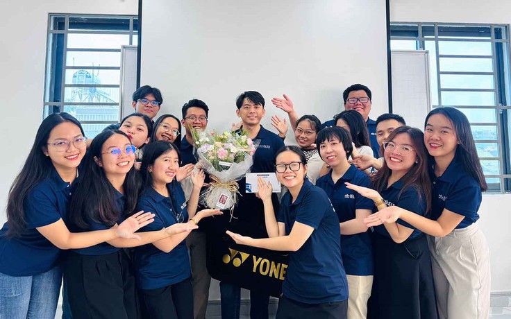 Thầy giáo đạt IELTS 9.0 tuyệt đối: Chính người thầy cũng có những người thầy 