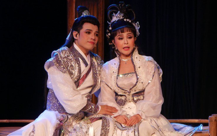 Cải lương mùa đầu tư lớn 