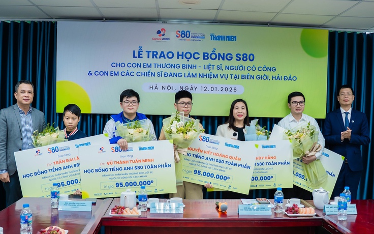 10.500 người đăng ký học tiếng Anh cùng lúc: Điều gì đang xảy ra?