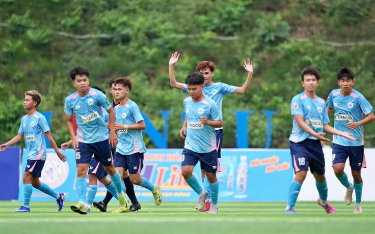 Tân binh 'khó thở' trong lần đầu tiên