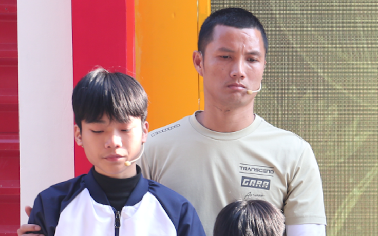 Lý do khiến thủ môn Đình Triệu nghẹn lòng khi tham gia gameshow