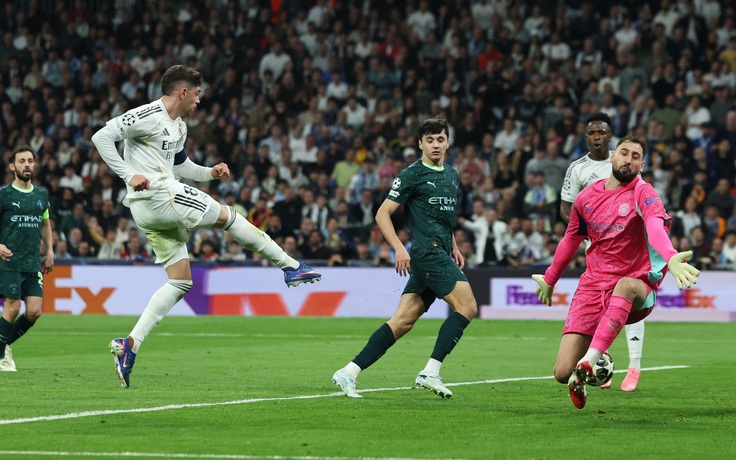 Man City thua tan nát Real Madrid vì dính 'bẫy' phản công, PSG đè bẹp Chelsea
