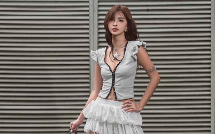 Nâng tầm phong cách cùng chân váy xòe tràn đầy sức sống