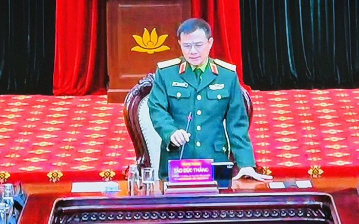 Cử tri mong muốn nâng cao chất lượng viễn thông, trung tướng Tào Đức Thắng tiếp thu ý kiến