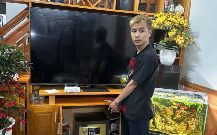 Trộm vàng để mua iPhone 17 tặng bạn gái