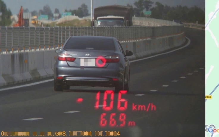 Hàng chục ô tô chạy quá tốc độ trên cao tốc Cần Thơ - Hậu Giang