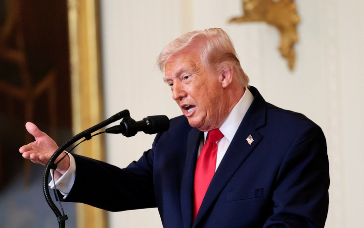 Ông Trump: 'Các tàu hãy can đảm đi qua eo biển Hormuz, không có gì phải sợ'