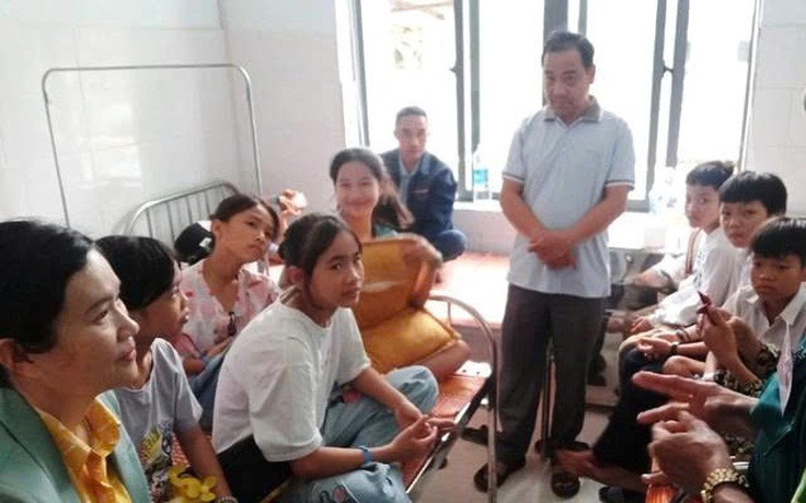 Đà Nẵng: 13 học sinh nghi ngộ độc sau khi uống trà sữa gần trường