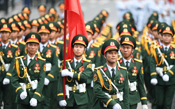 Từ 1.7, lương sĩ quan quân đội có thể tăng đến gần 2 triệu đồng