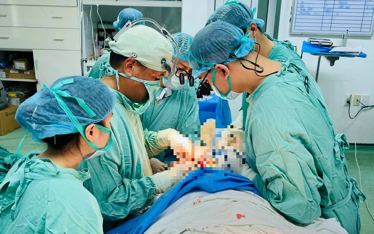 Ca phẫu thuật hiếm tại TP.Huế: Bác sĩ thu nhỏ bộ ngực quá khổ